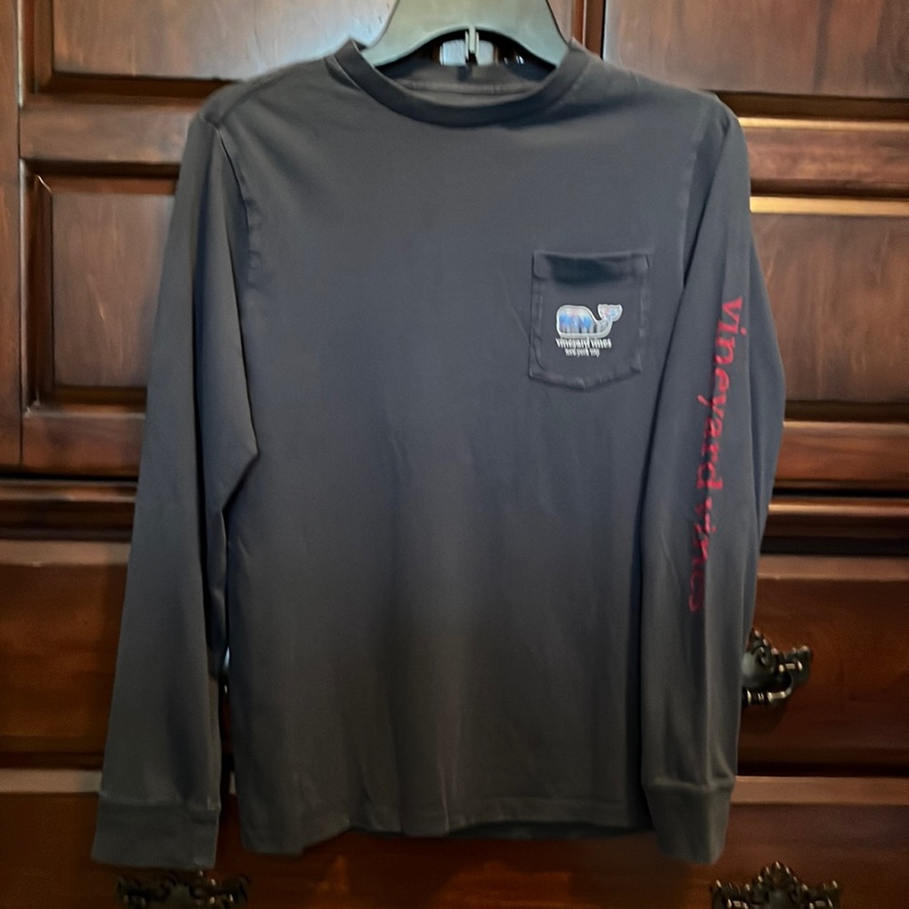 Vineyard Vines boys shirt